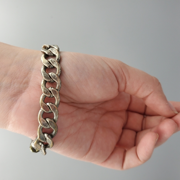 Cuban Link Silver Antique Finish Bracelet - Picture 4 of 6